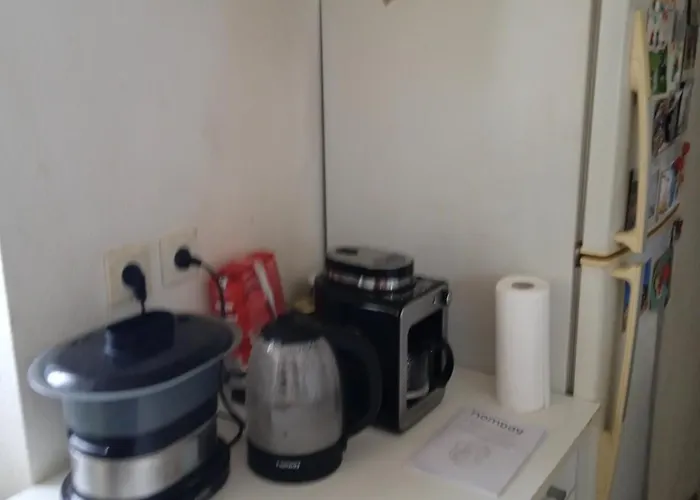 Dans Monastere * Clermont-lʼHérault