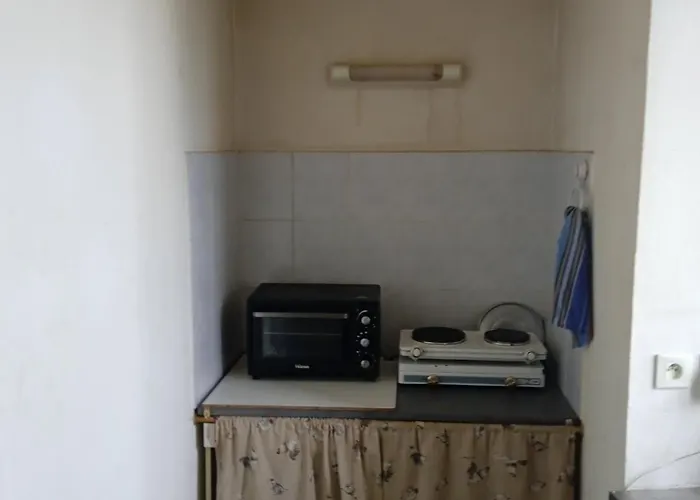 Lägenhet Dans Monastere Clermont-lʼHérault